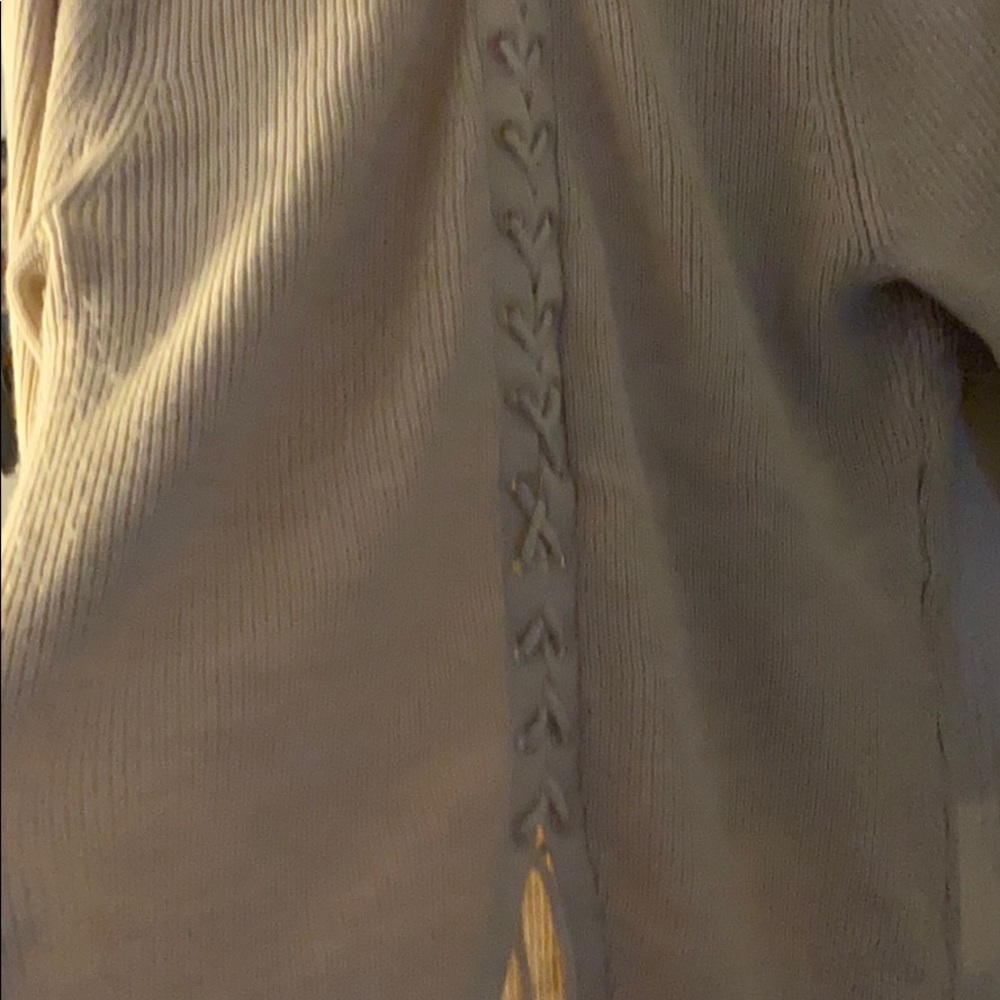 Beige sweater - Picture 5 of 7